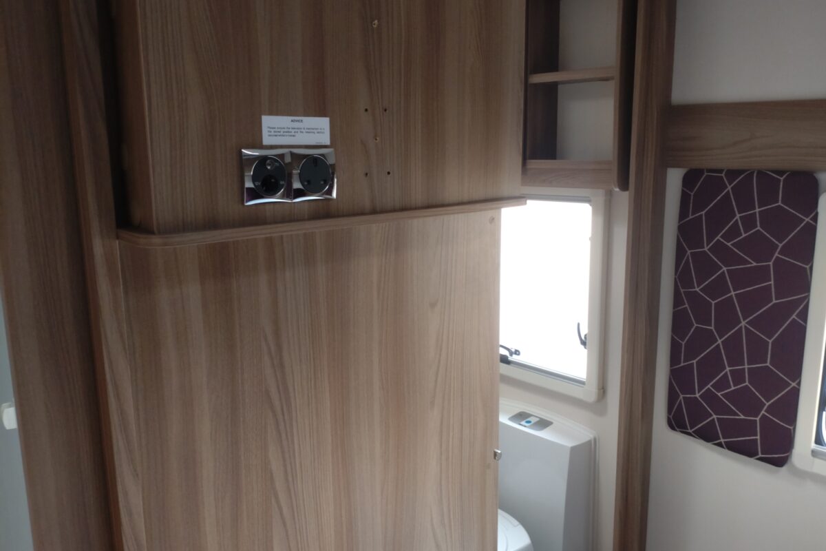 2016 Swift Challenger 560 Interior