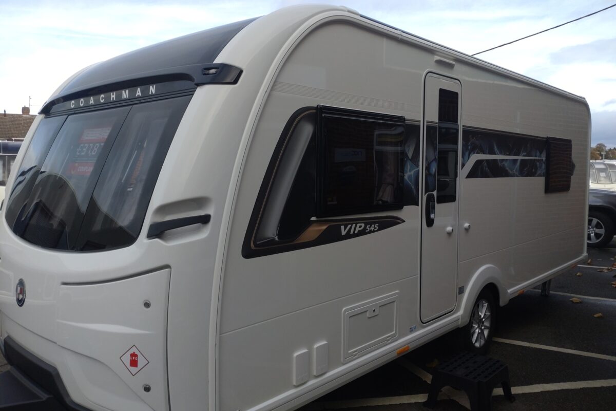 2026 Coachman Vip 565 exterior