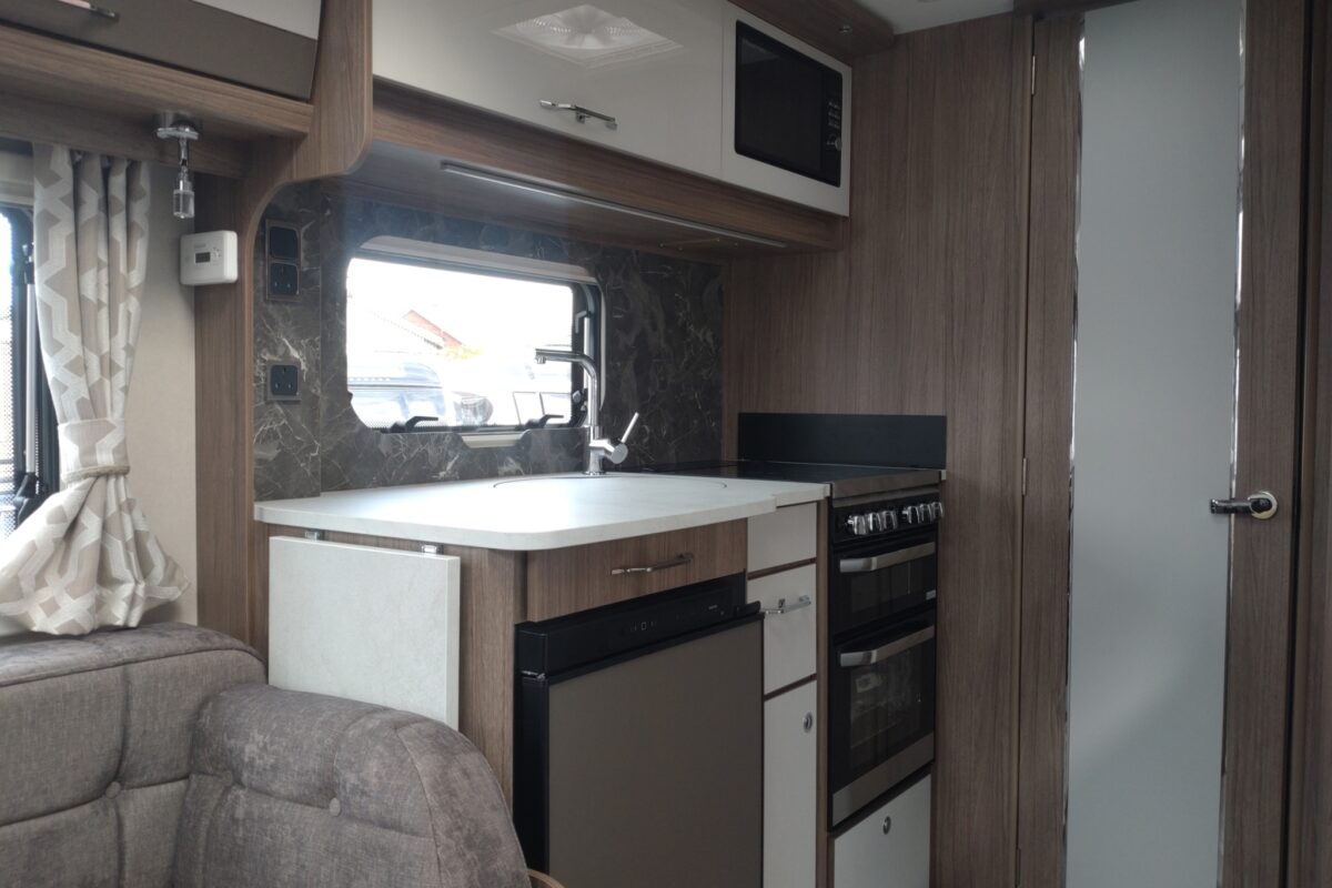 2026 Coachman Vip 545 exterior