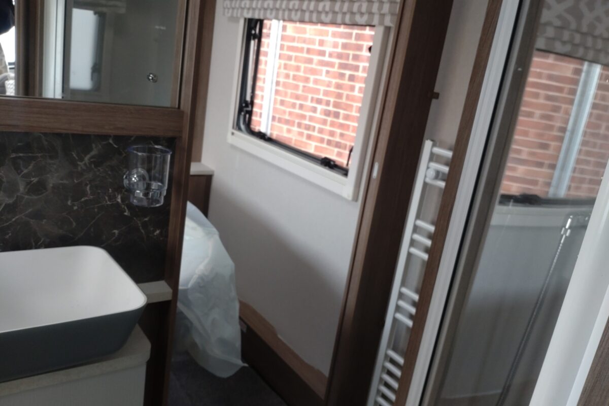 2026 Coachman Vip 545 exterior