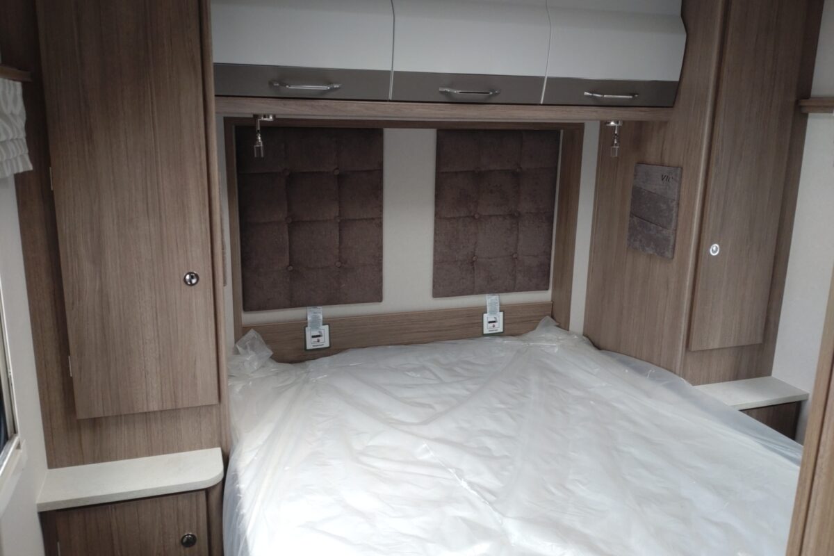 2026 Coachman Vip 545 exterior