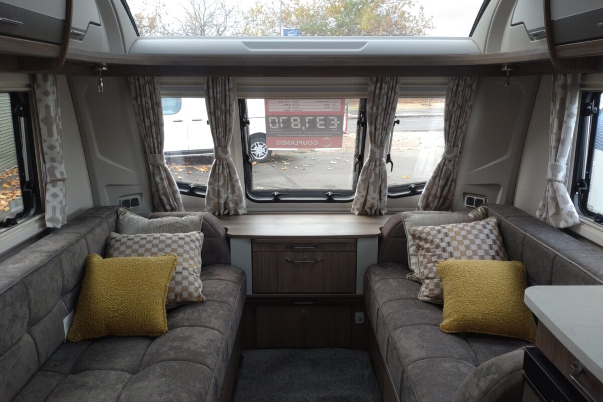 2026 Coachman Vip 545 exterior