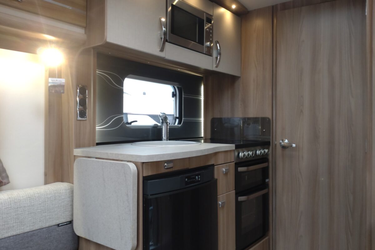 2018 Swift Challenger 560 Interior