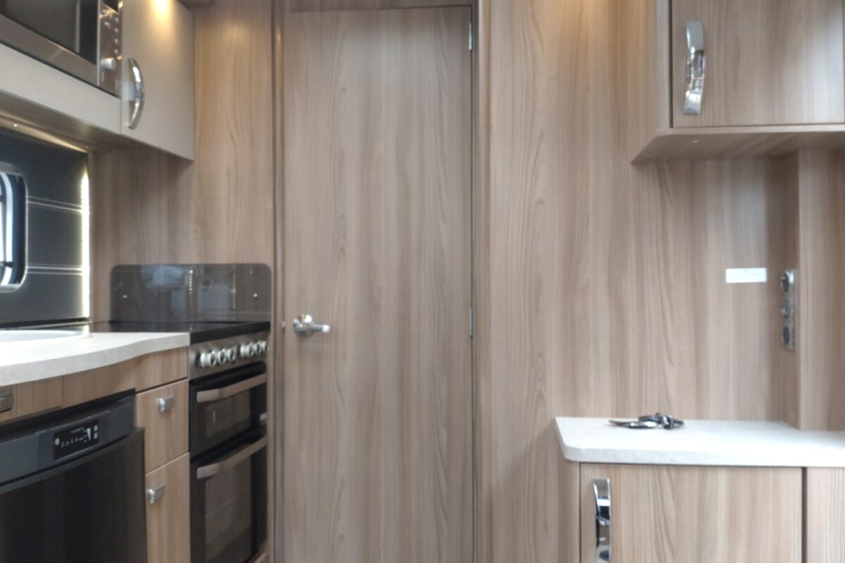 2018 Swift Challenger 560 Interior