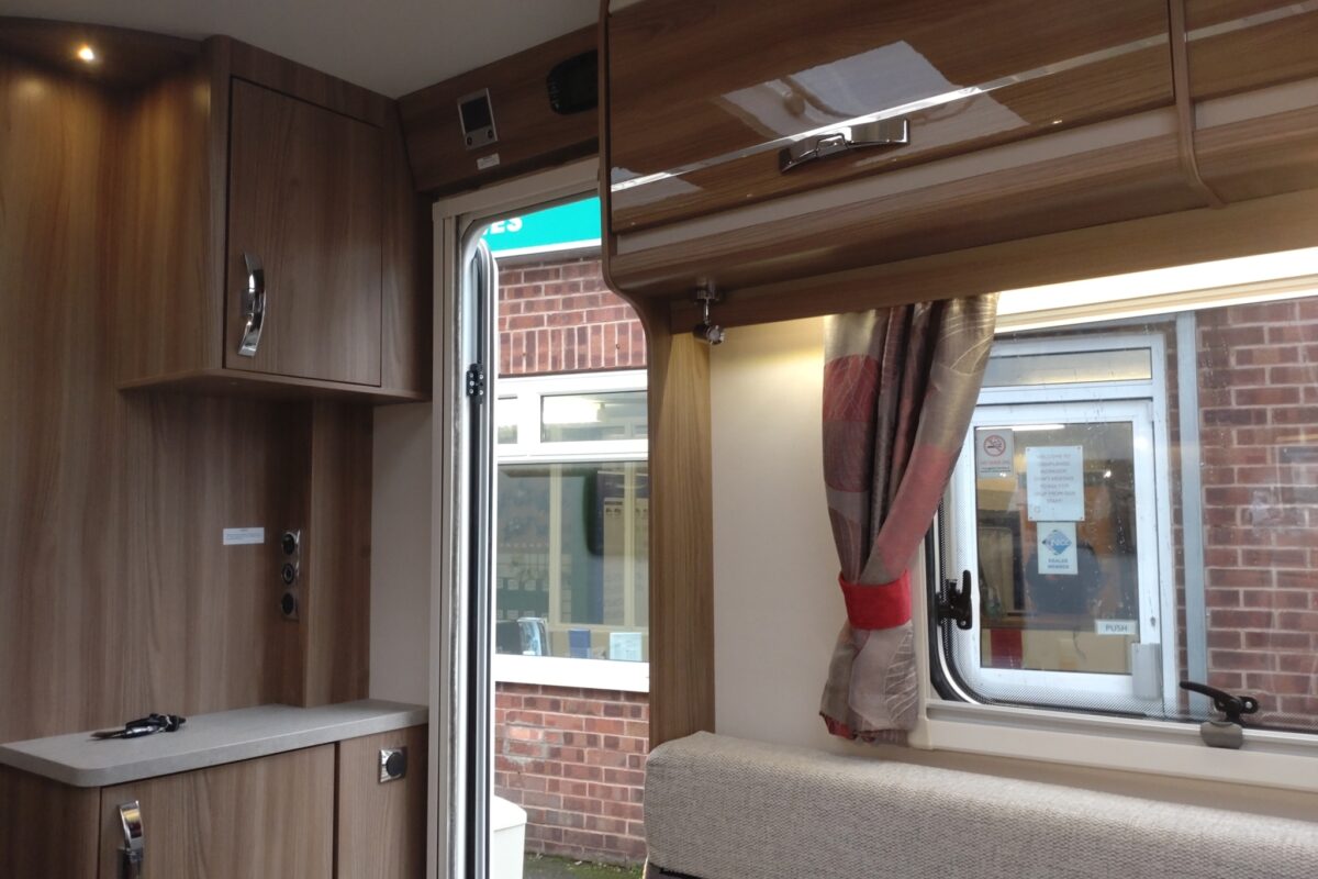 2018 Swift Challenger 560 Interior