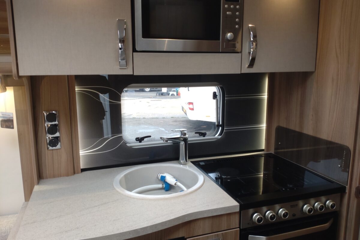 2018 Swift Challenger 560 Interior