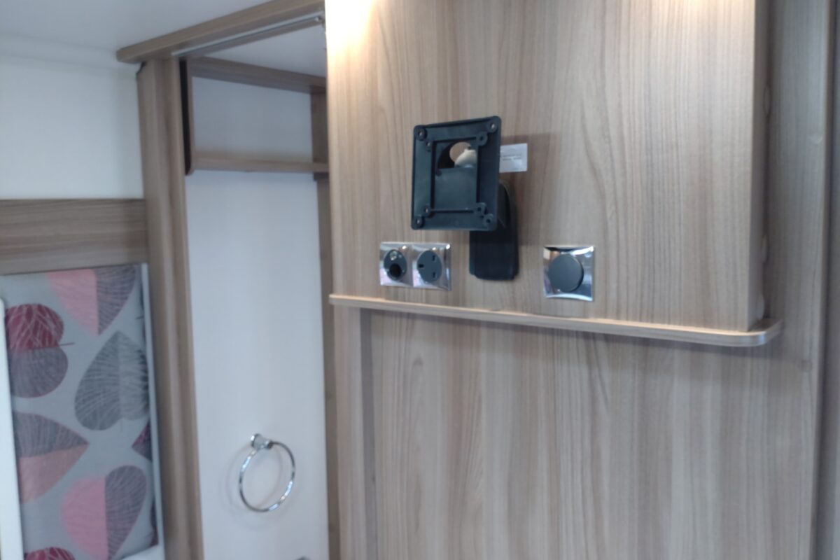 2018 Swift Challenger 560 Interior