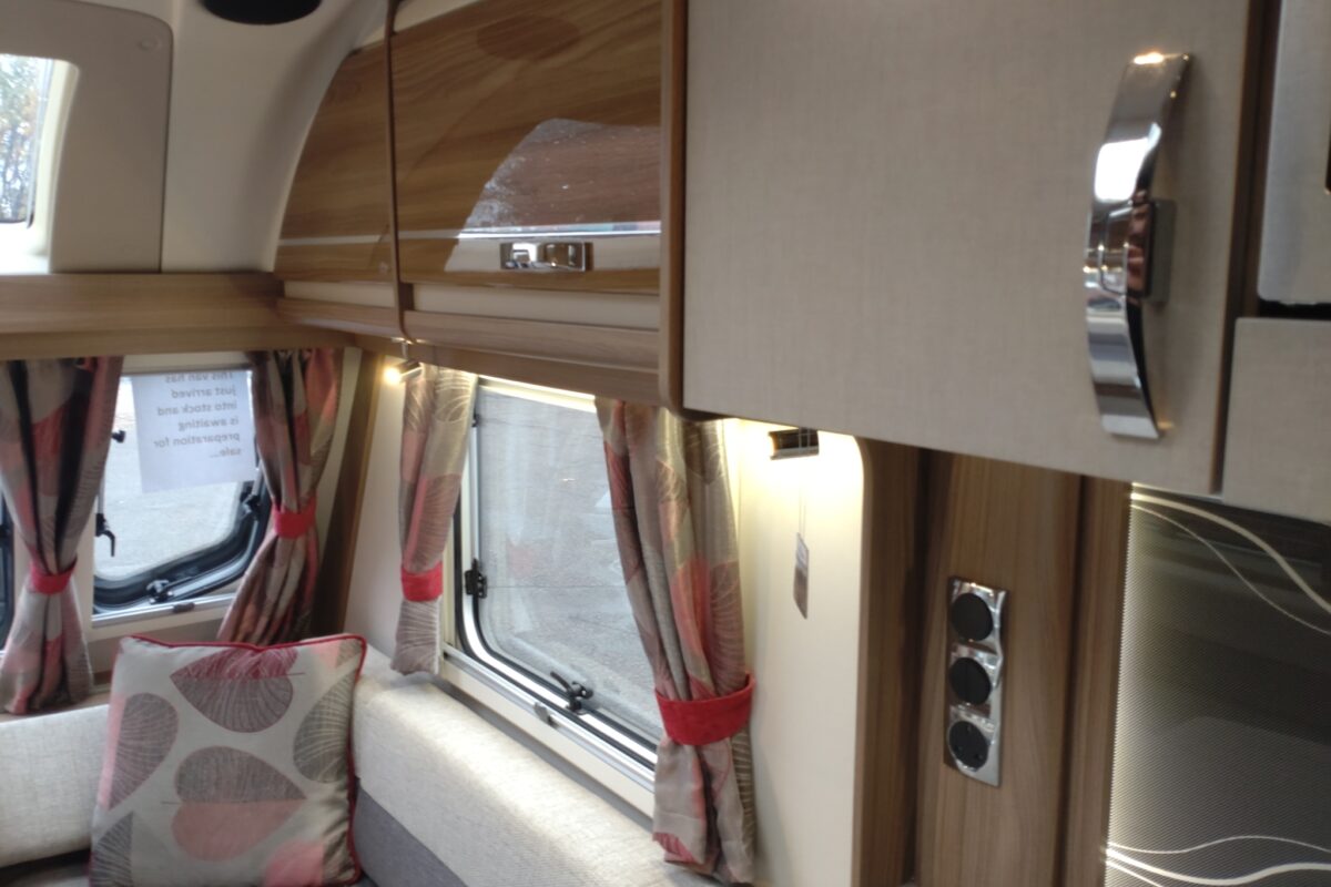 2018 Swift Challenger 560 Interior