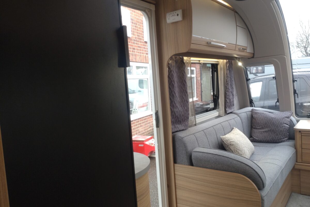 2023 Bailey Unicorn Vigo interior