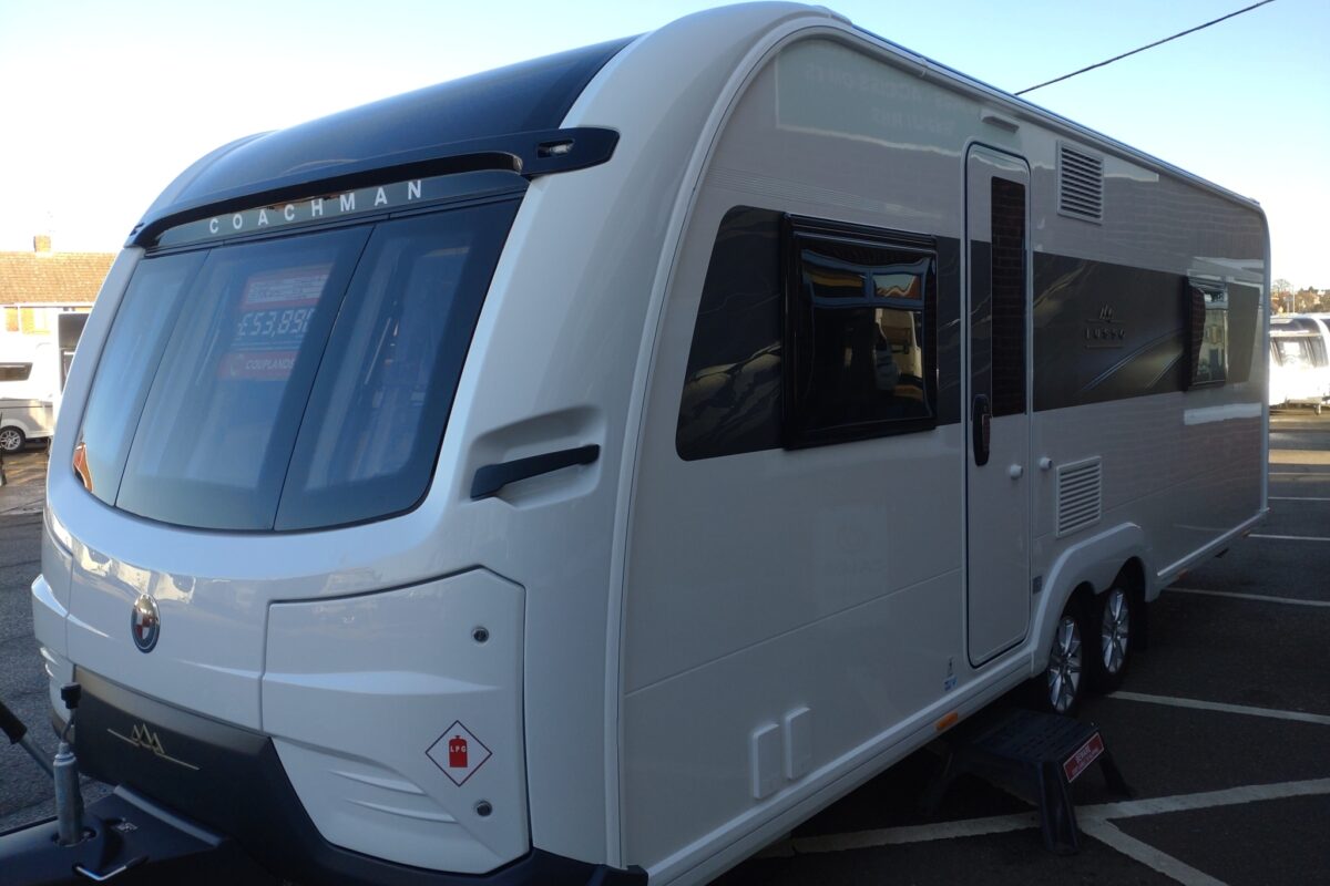 2026 Coachman Lusso 2 exterior