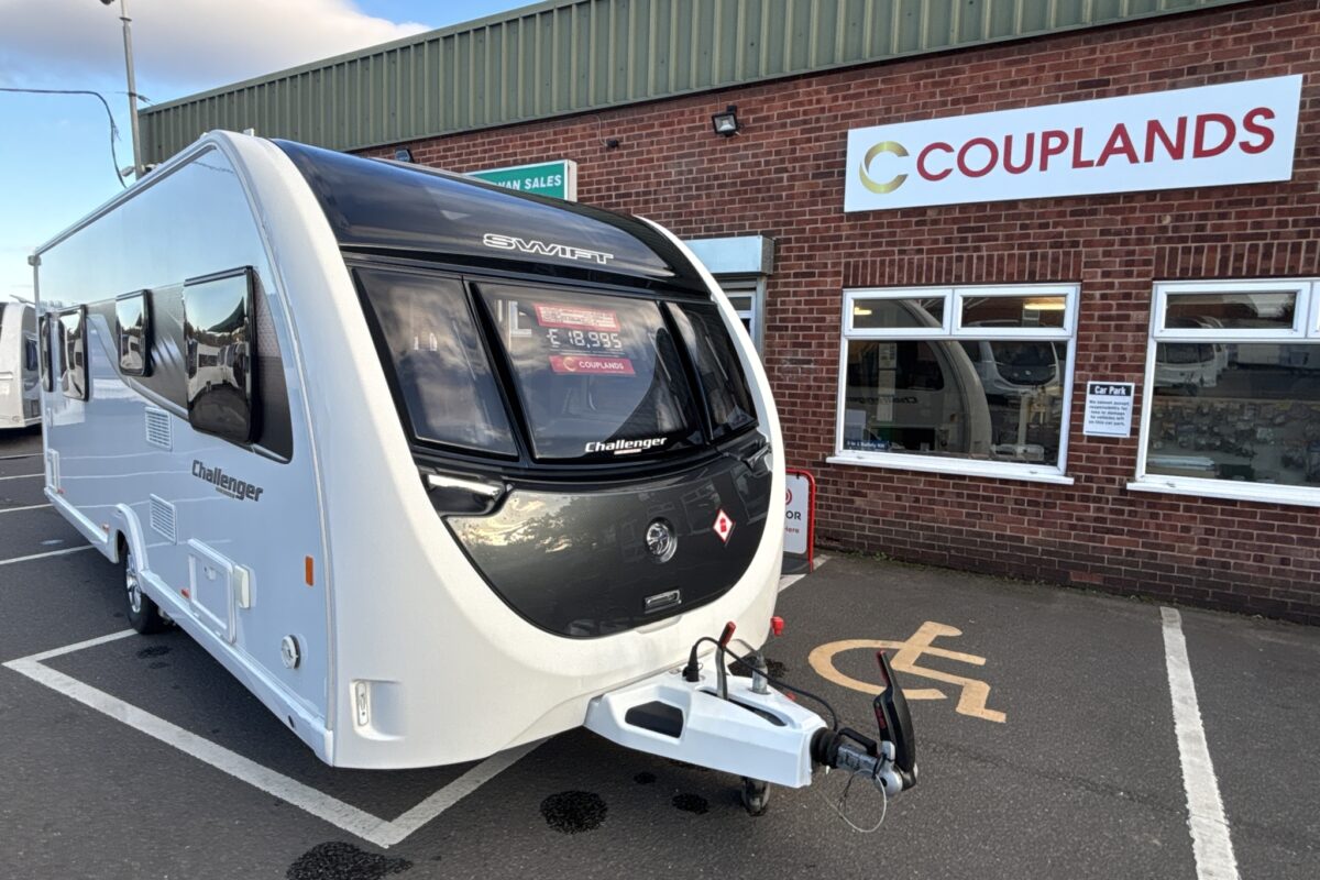 2019 Swift Challenger Hi-Style 580 Front