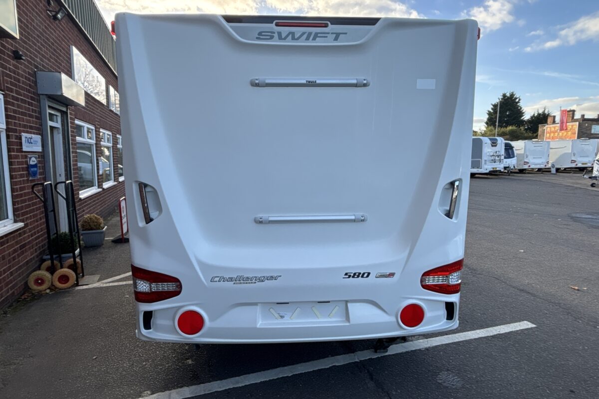 2019 Swift Challenger Hi-Style 580 Rear