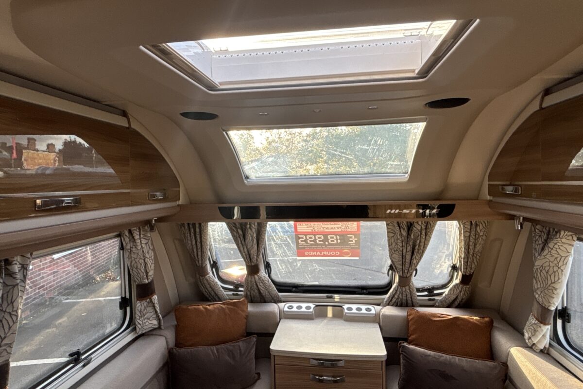 2019 Swift Challenger Hi-Style 580 Interior