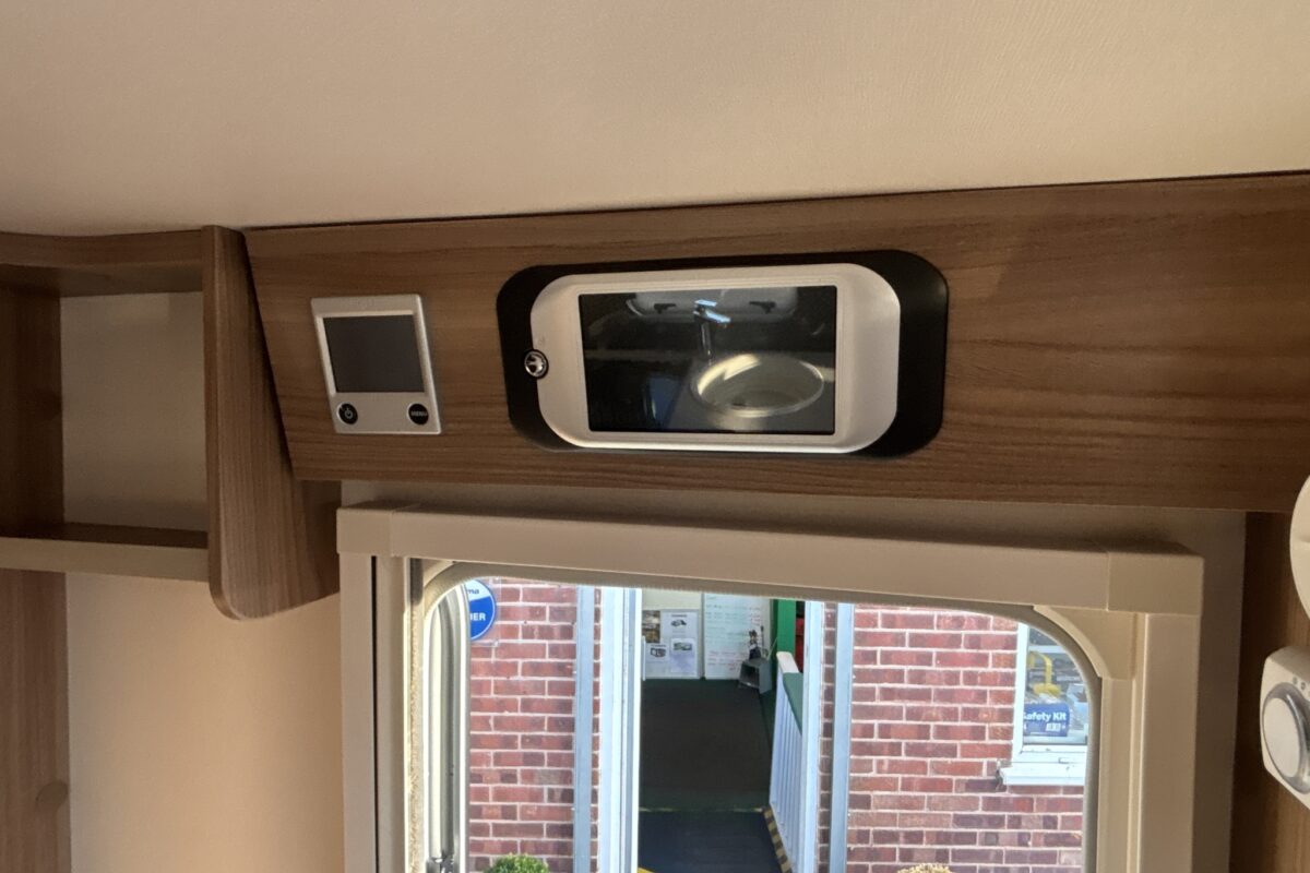 2019 Swift Challenger Hi-Style 580 Interior