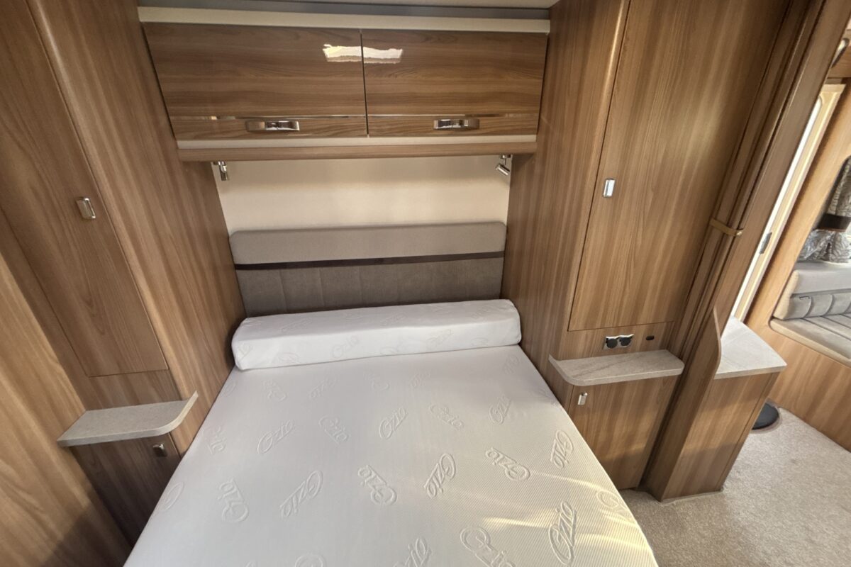 2019 Swift Challenger Hi-Style 580 Interior