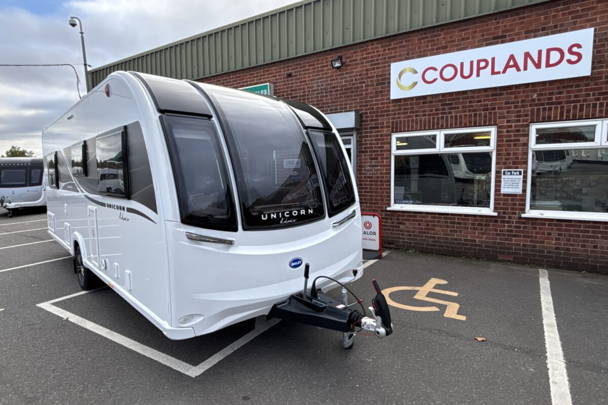 2026 Bailey Unicorn Deluxe Cabrera Front