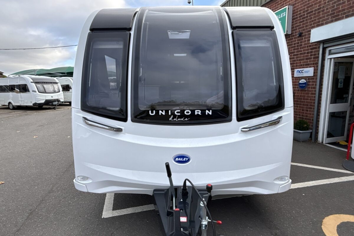 2026 Bailey Unicorn Deluxe Cabrera Front