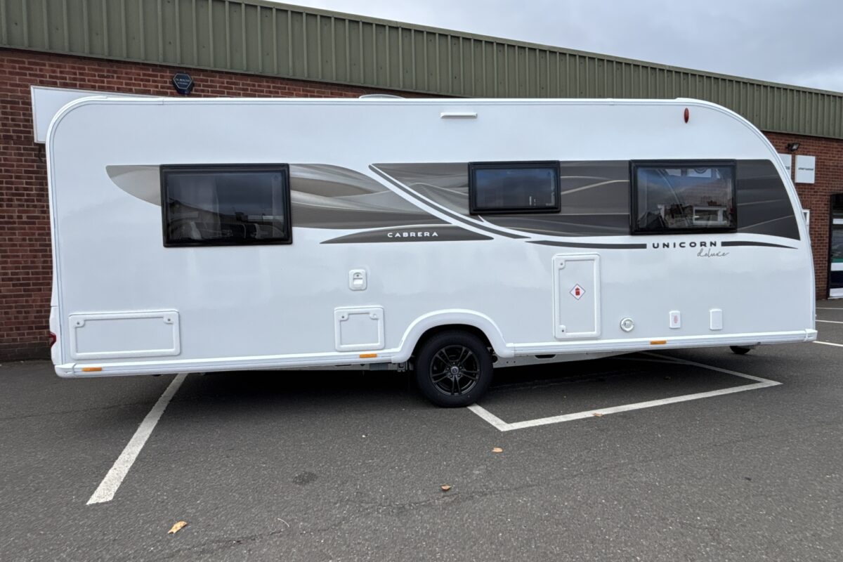 2026 Bailey Unicorn Deluxe Cabrera Side