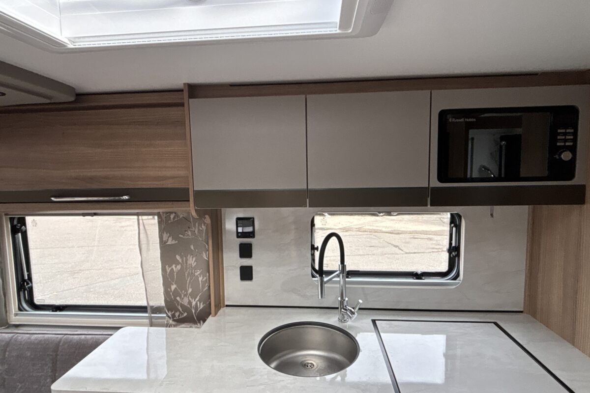 2026 Bailey Unicorn Deluxe Cabrera Interior