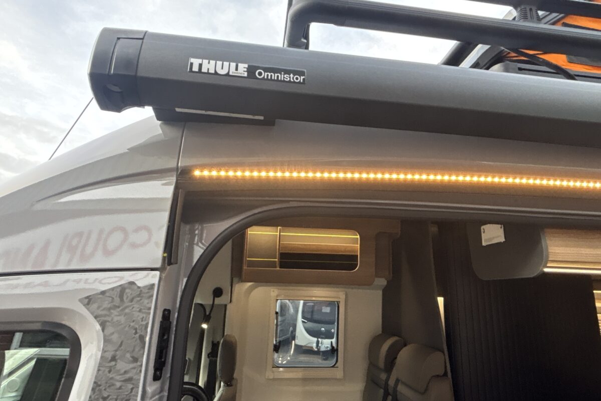 2026 Bailey Endurance E65 thule Omnistor Canopy