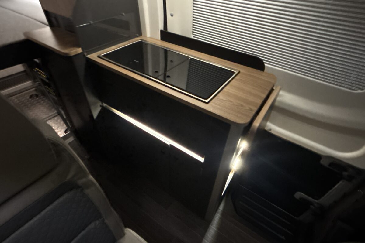 2026 Bailey Endurance E65 Kitchen
