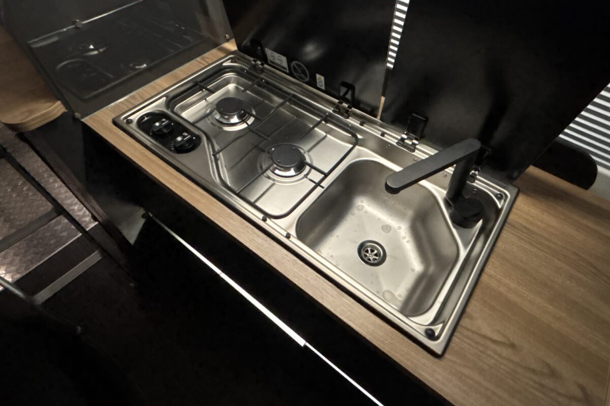 2026 Bailey Endurance E65 Hob and sink