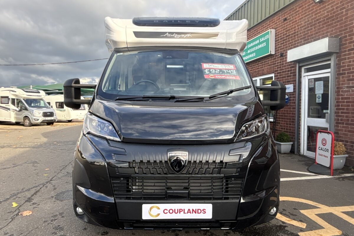 Bailey Autograph 79-4T front