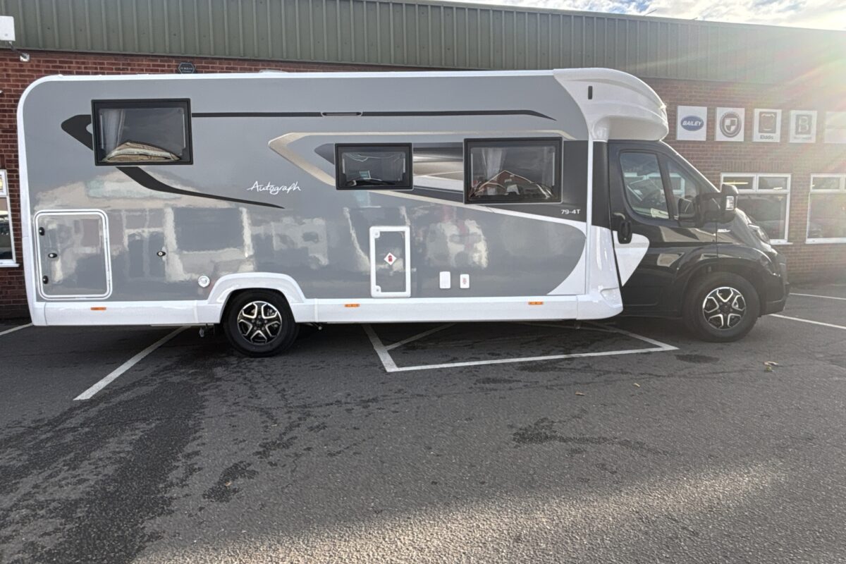 Bailey Autograph 79-4T Offside