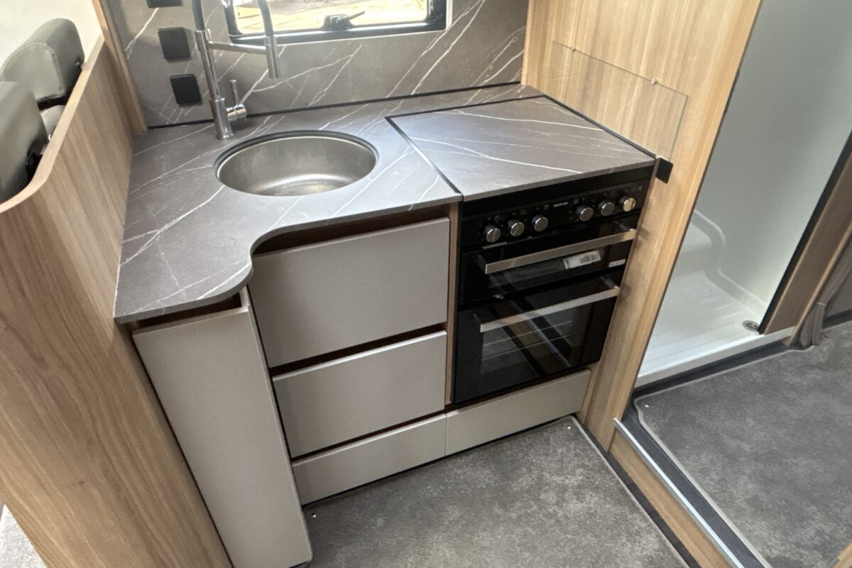 Bailey Autograph 79-4T Kitchen