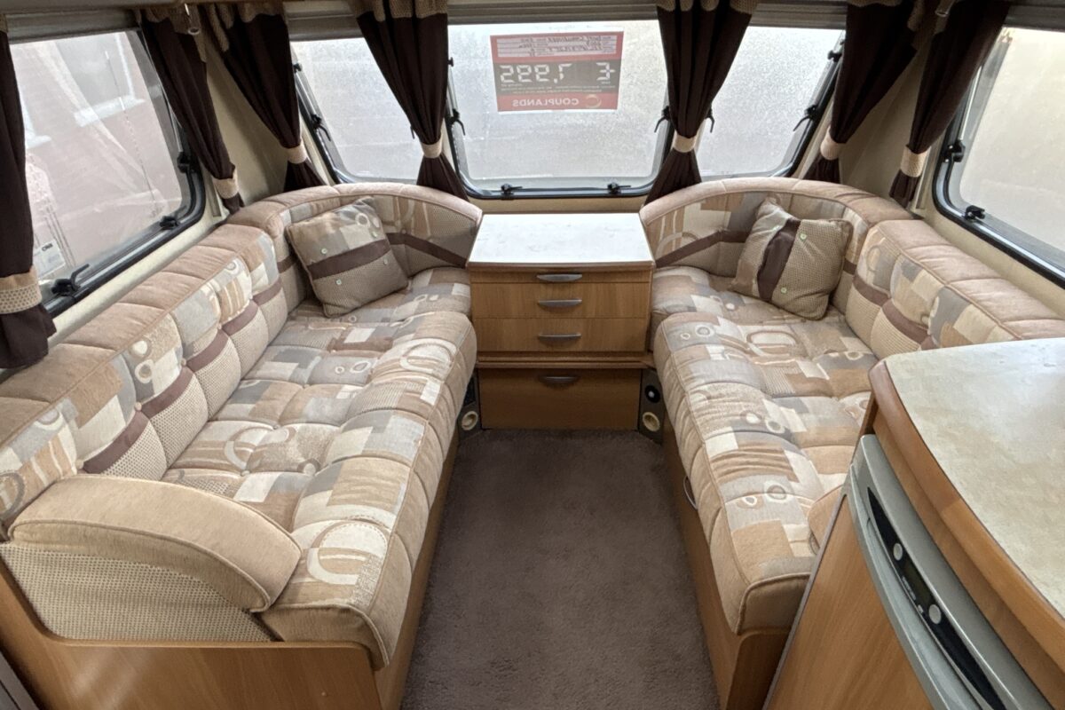 2009 Swift Challenger 540 front seating