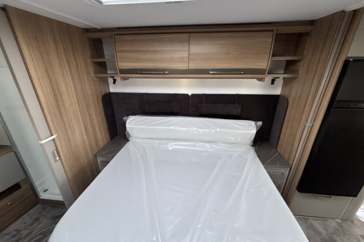 2026 Bailey Alicanto Grande Deluxe Evora Interior