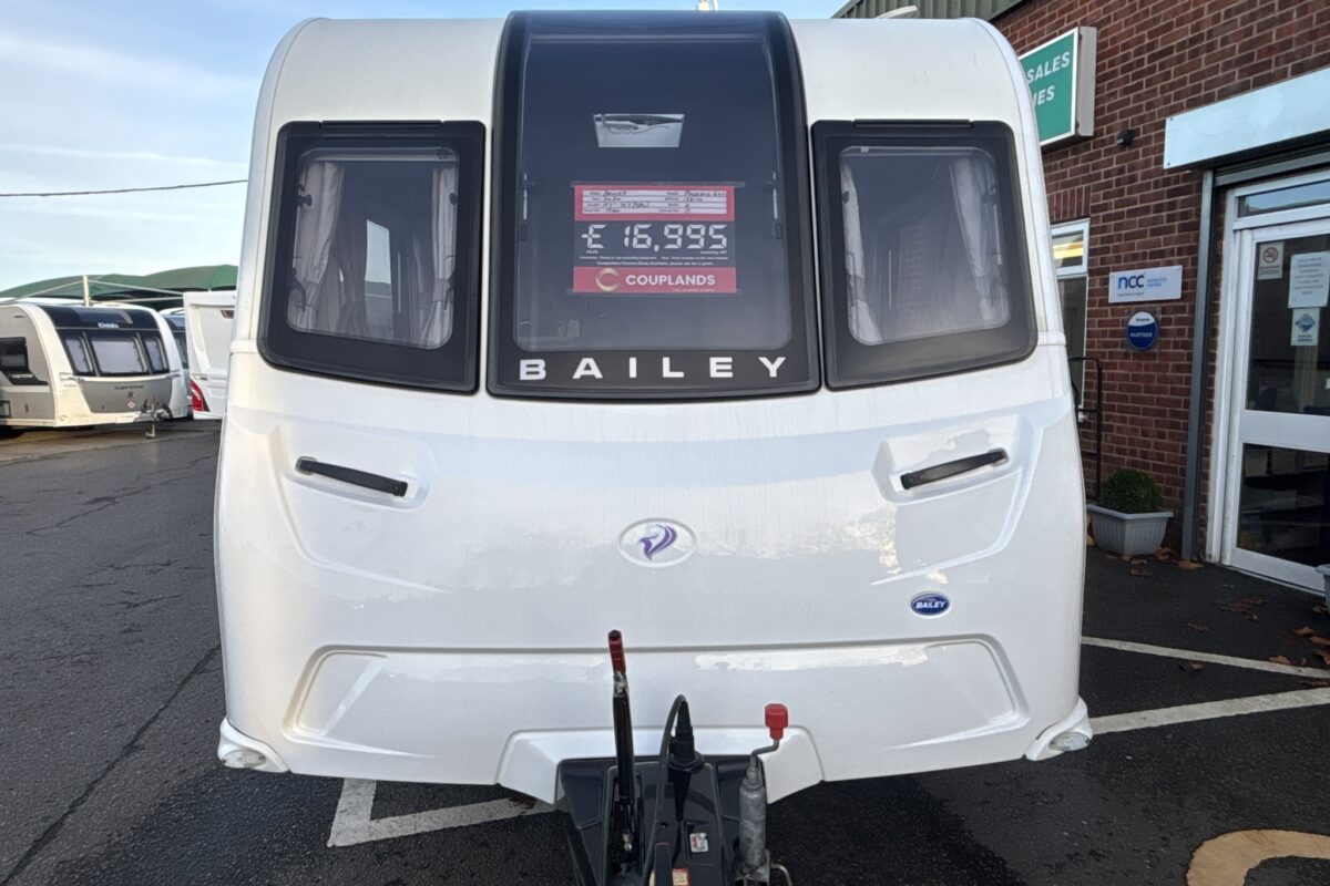 2020 Bailey Phoenix 644 Front