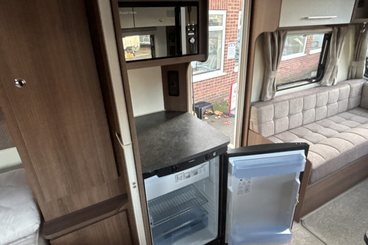 2020 Bailey Phoenix 644 Fridge and microwave