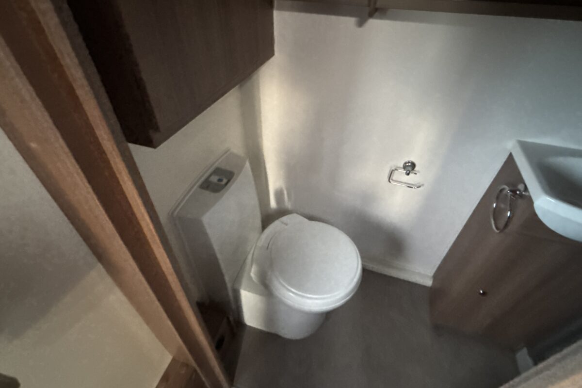 2020 Bailey Phoenix 644 Cassette toilet