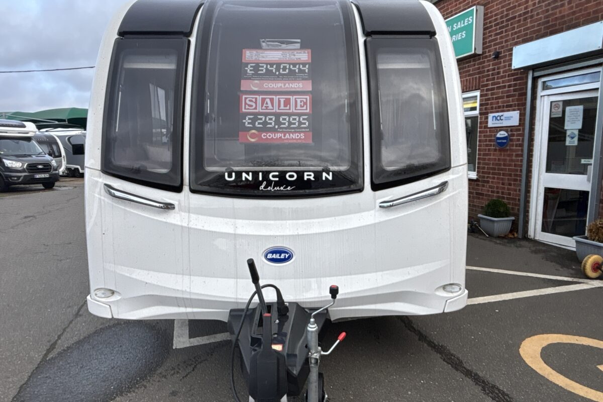 2025 Bailey Unicorn Cadiz Deluxe Front