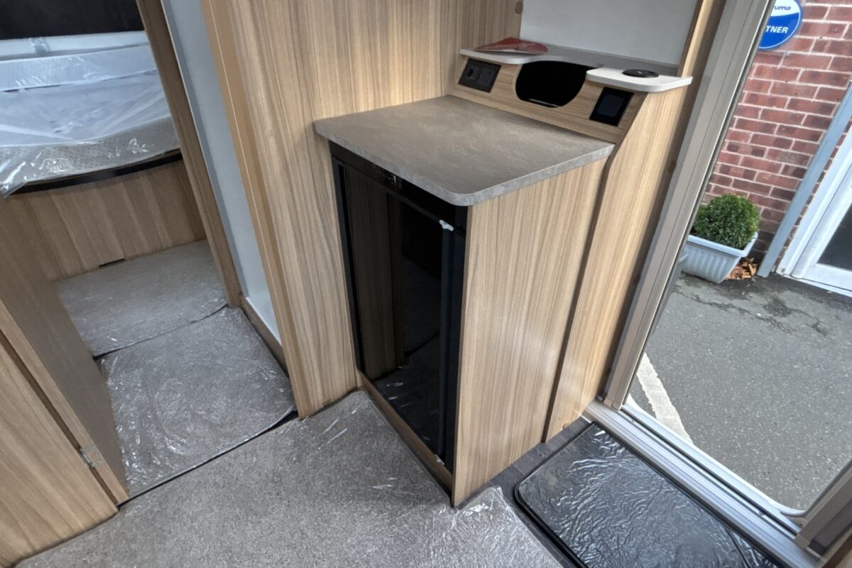 2025 Bailey Pegasus GT75 Portofino fridge