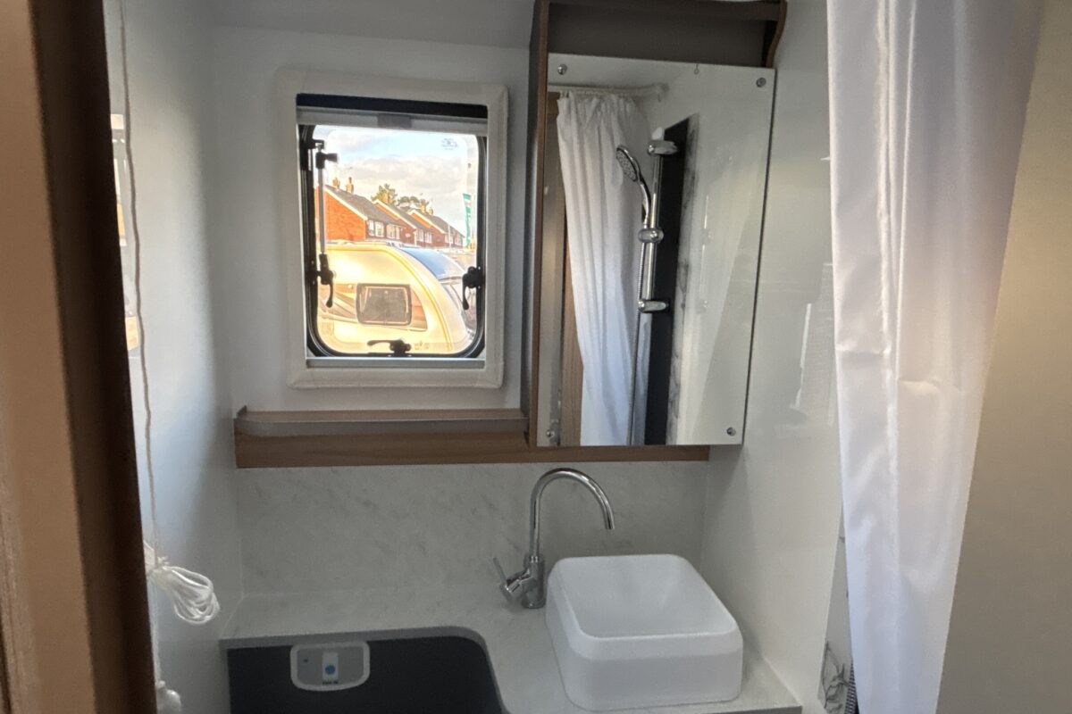 New Bailey Adamo 75-4DL refresh washroom