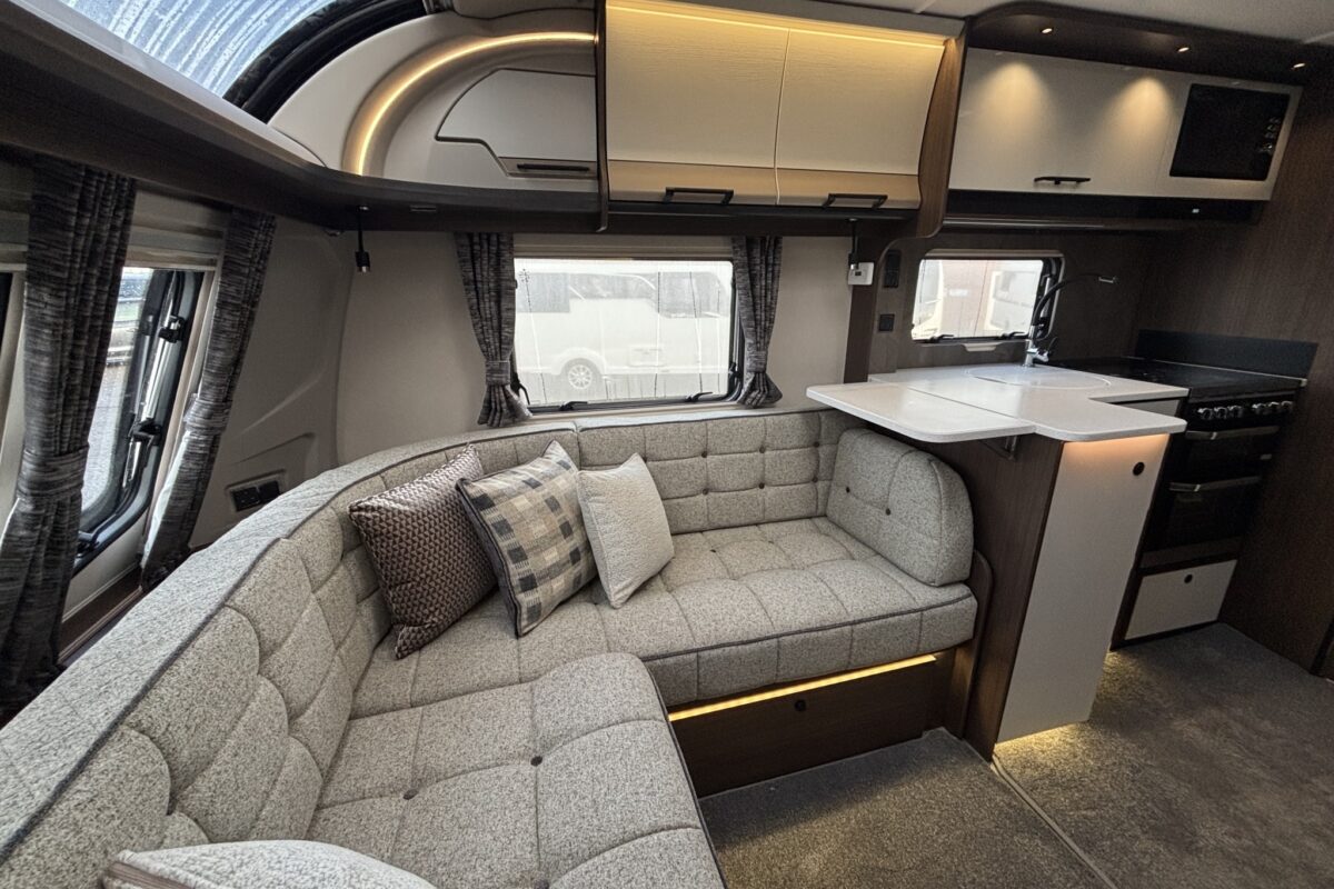 Coachman Laser Xtra 845 Interior