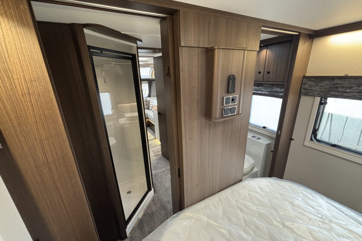 Coachman Laser Xtra 845 Interior