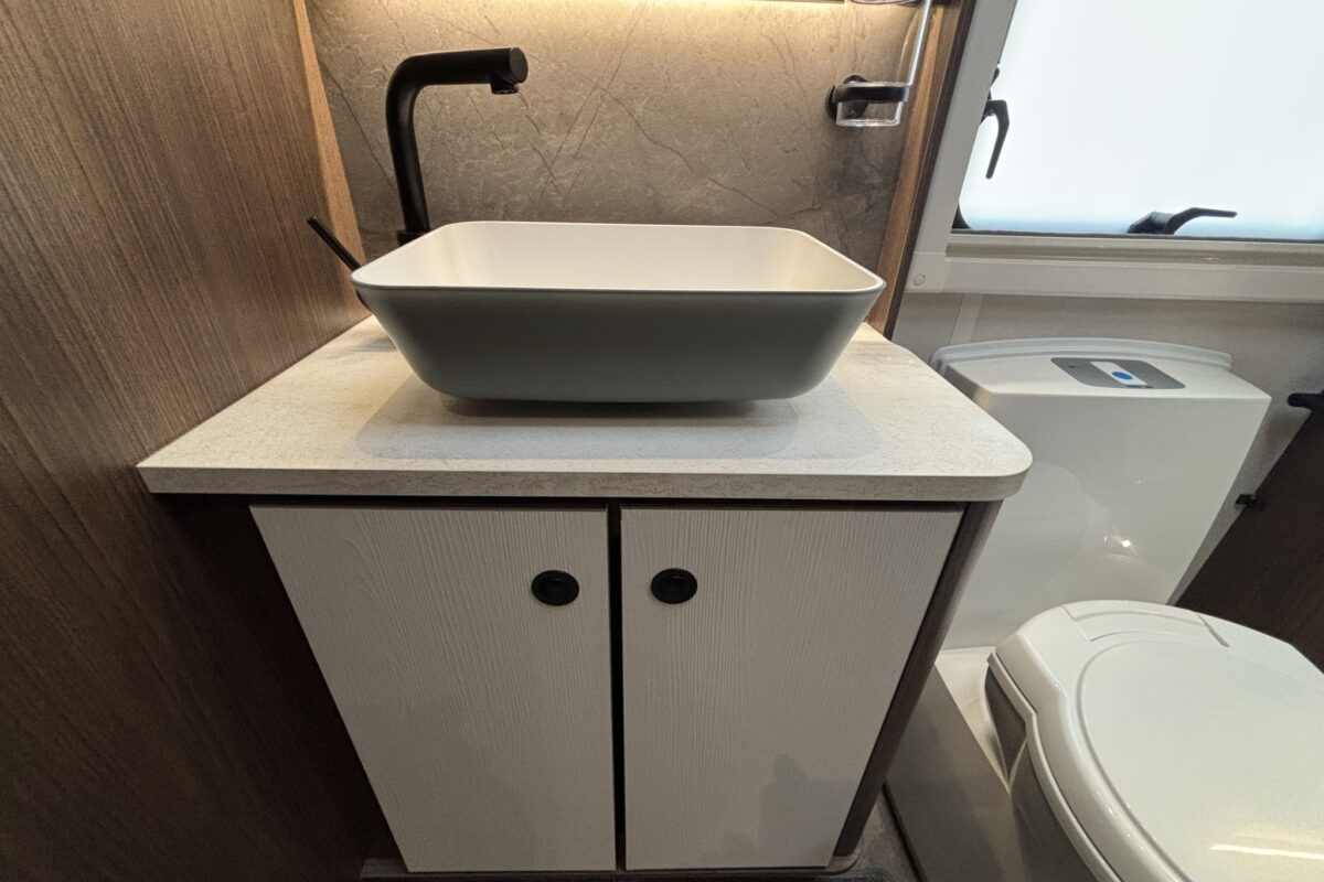 Coachman Laser Xtra 845 Interior