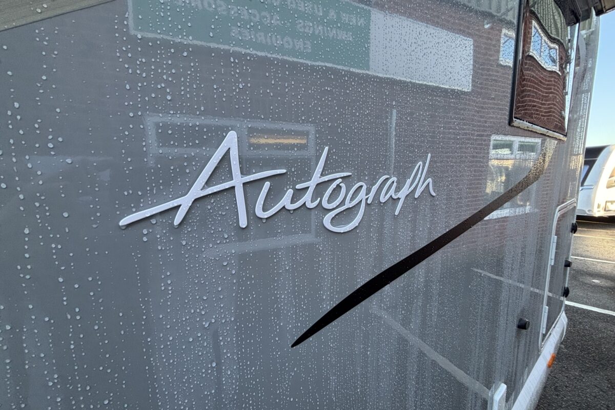 New Bailey Autograph 79-4i 2026 decal