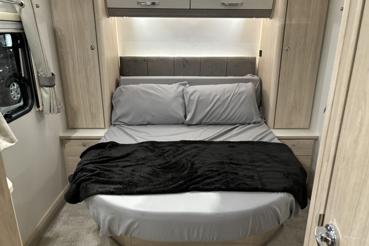 2025 Elddis Sherwood 550 rear island bed