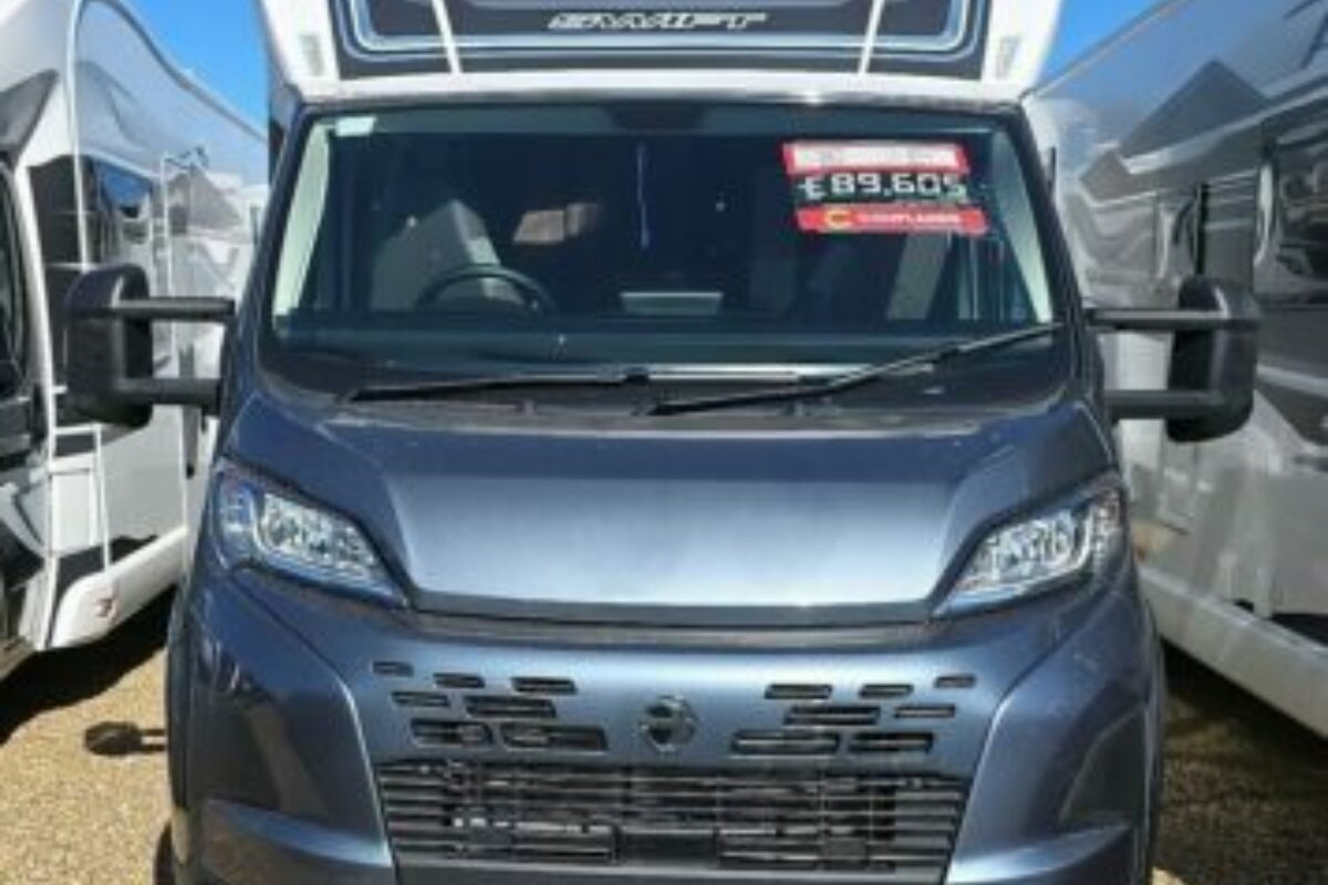 2025 SWIFT ESCAPE 684 FRONT