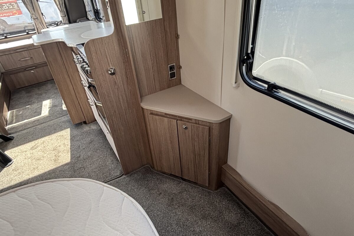 2021 Coachman Laser 575 Xcel Dresser