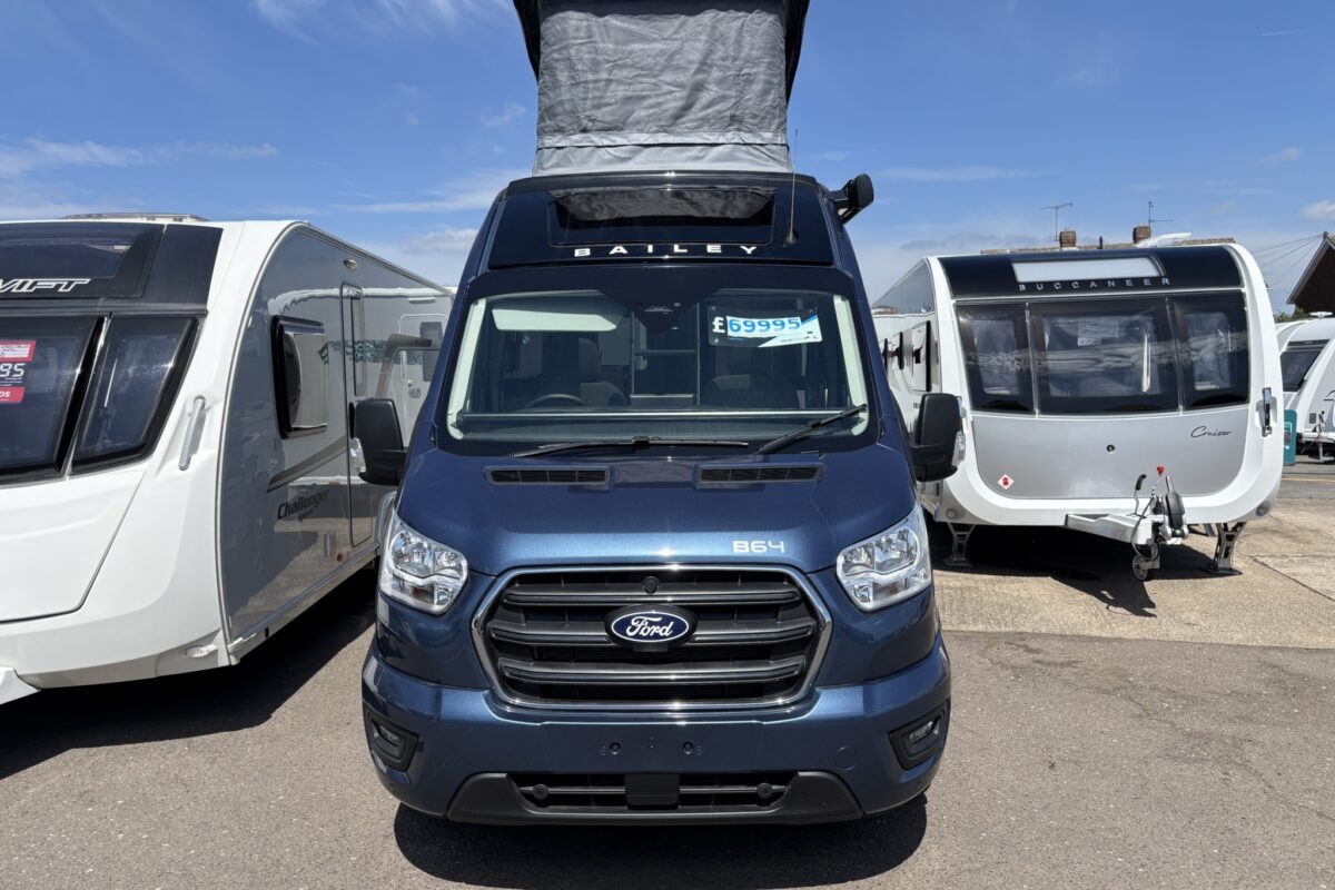 Bailey Endeavour B64 front