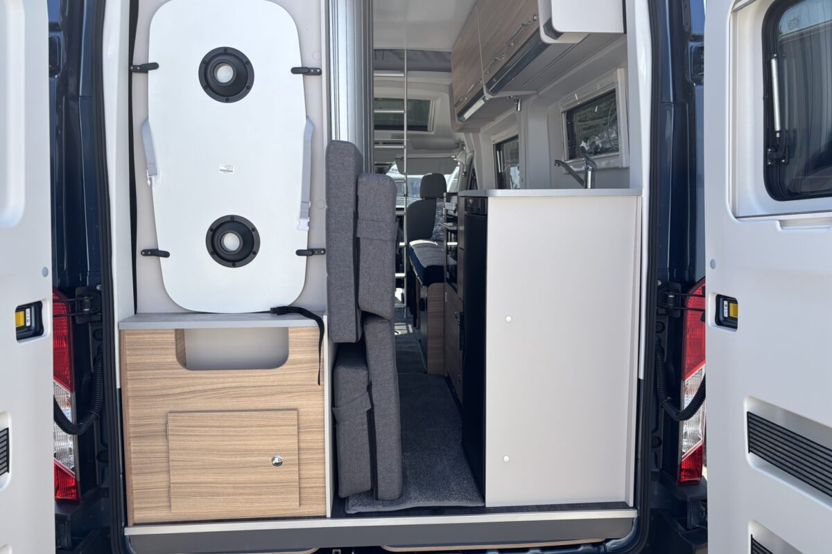 Bailey Endeavour B64 rear doors
