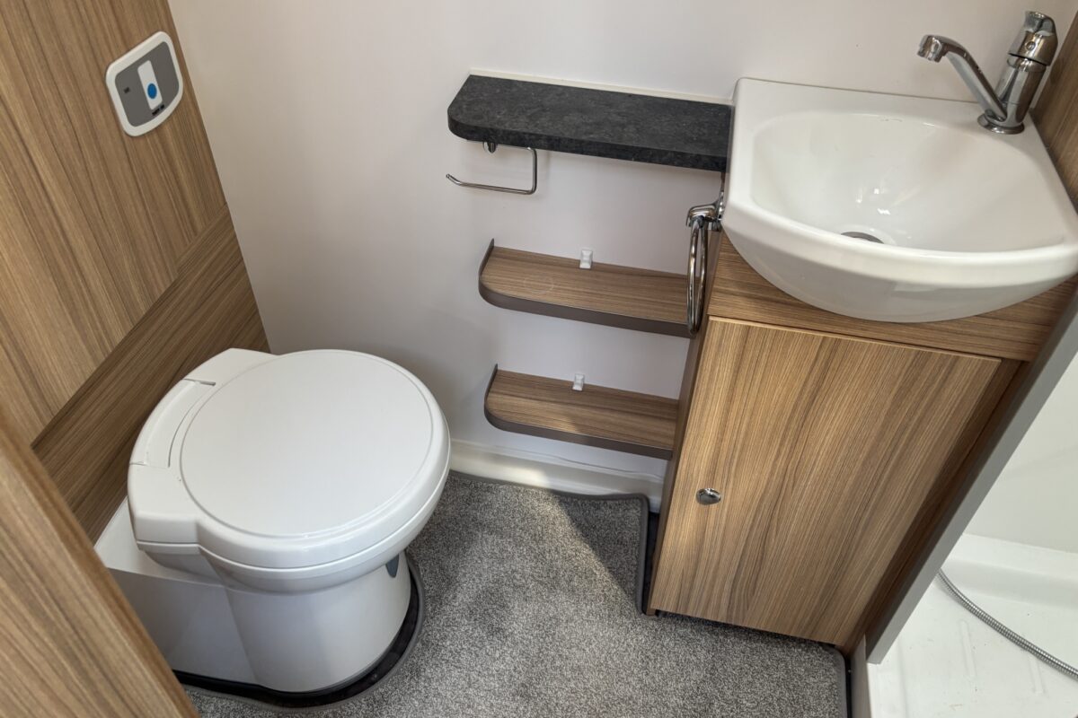 2023 Bailey Pegasus Grande Rimini vanity unit