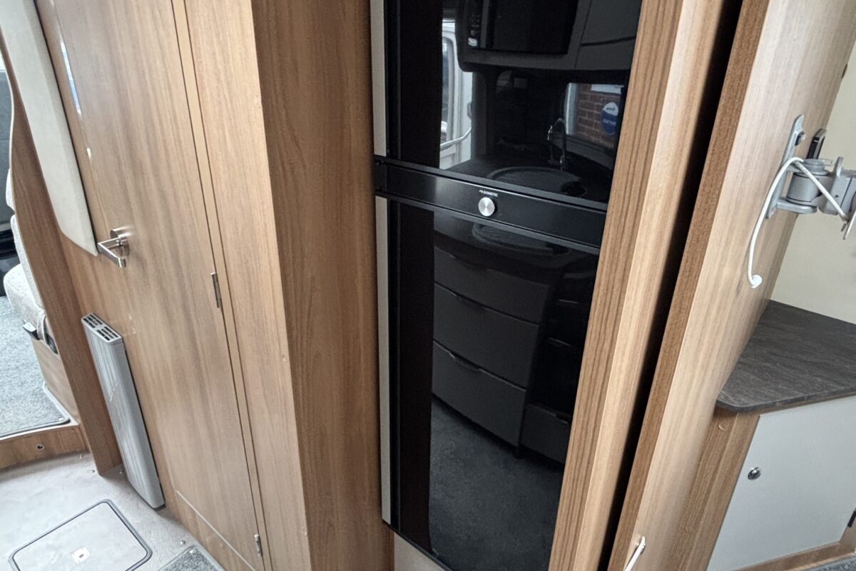 2021 Bailey Autograph 79-4i tower fridge