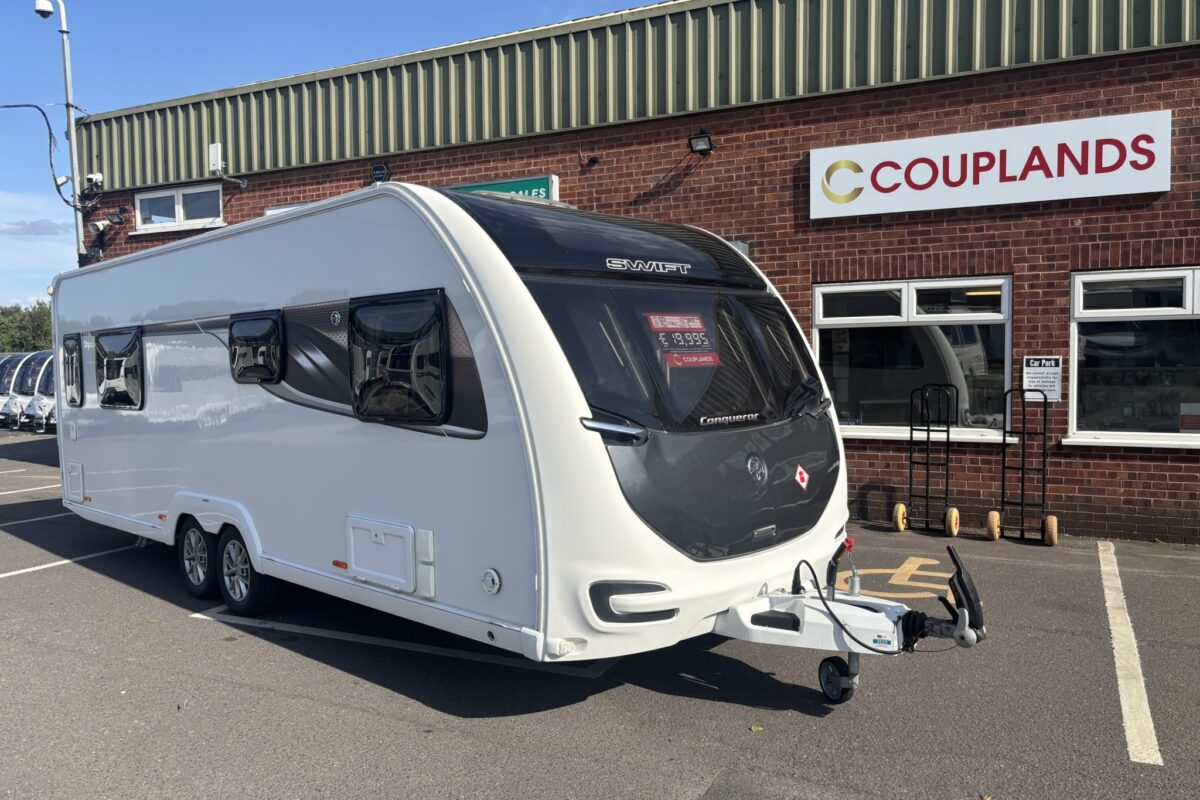 2018 Swift Conqueror 645 Front offside