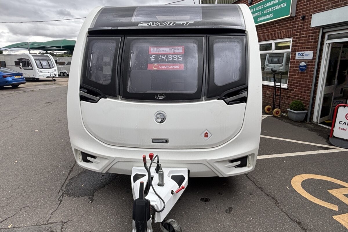 2016 Swift Siena Accent 570 Front